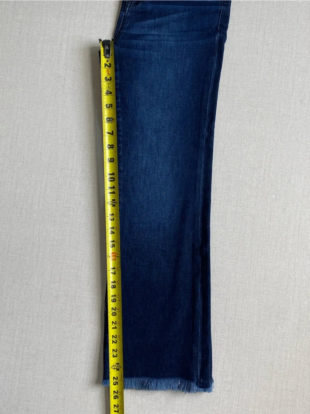 Liverpool Los Angeles Dark Wash Raw Hem Crop Flare Jeans Size 2/26